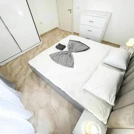 Apartment Albanian Dream House 716 *