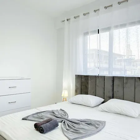Apartment Albanian Dream House 716 Golem (Tirana)